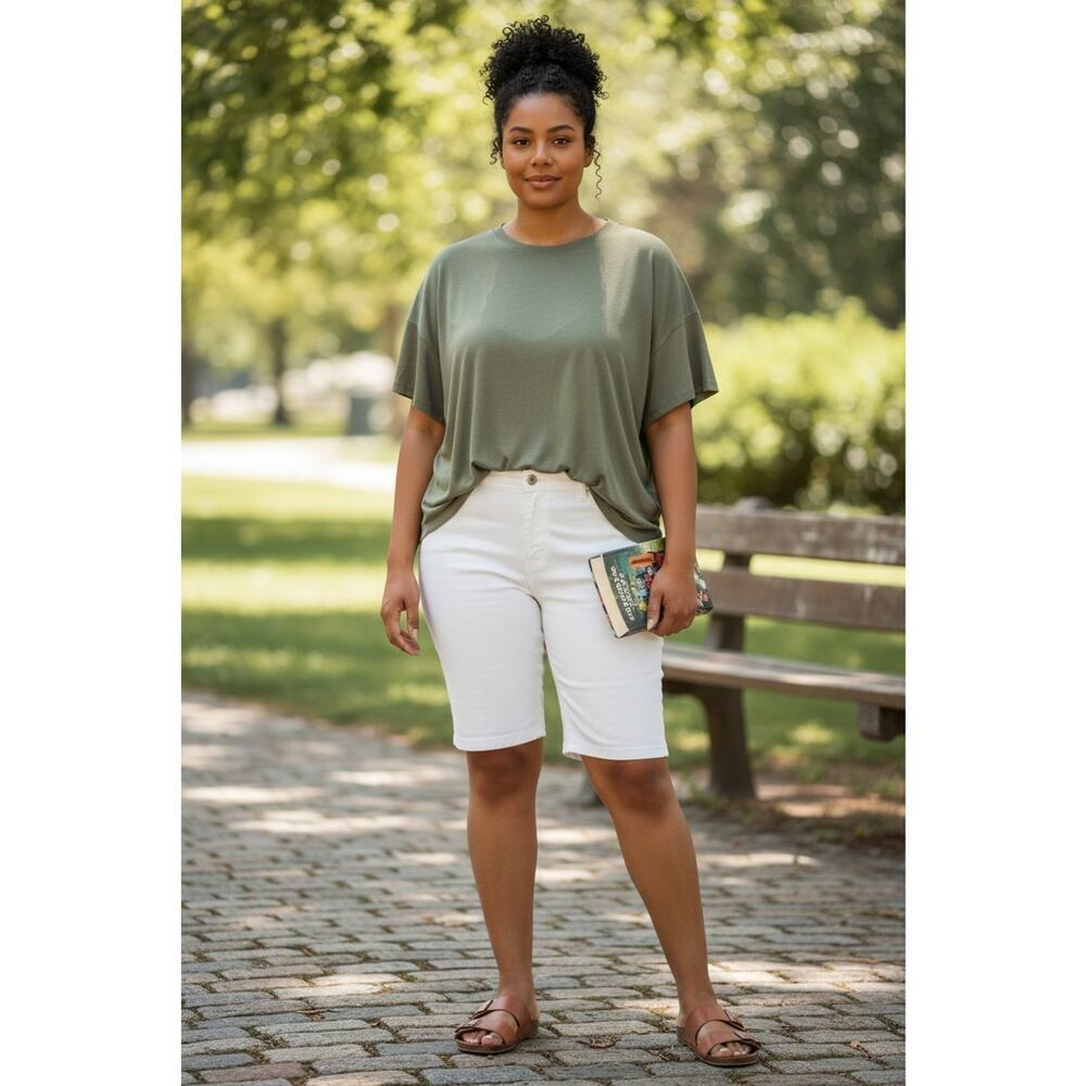 NWT Eddie Bauer Women's Surreal Travel Crew Neck Everyday T-Shirt Sz 2X